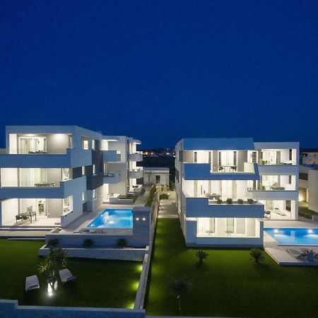 Apartments & Rooms Pool Villas Maris Novalja Bagian luar foto