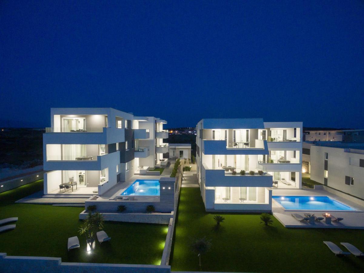 Apartments & Rooms Pool Villas Maris Novalja Bagian luar foto