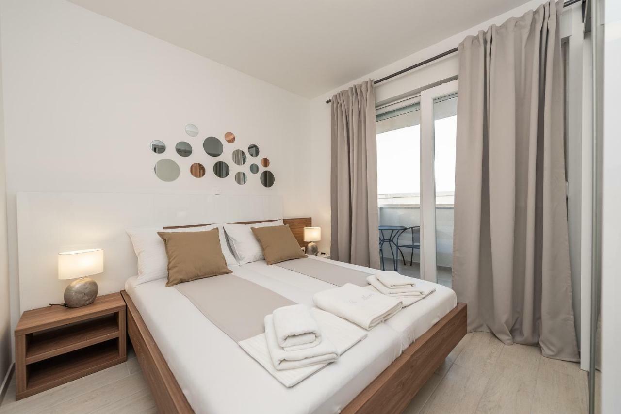 Apartments & Rooms Pool Villas Maris Novalja Bagian luar foto